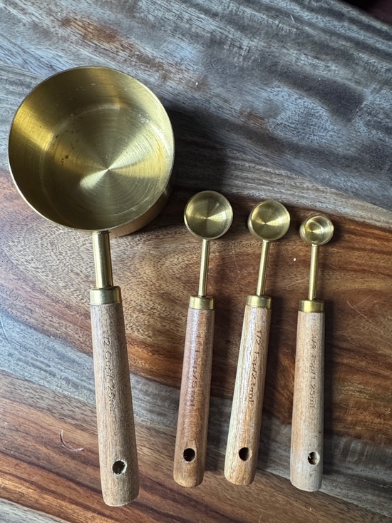Other - Brass and Wood Measuring Spoon Set - Gold & Natural Wood